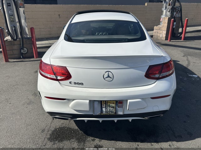 2017 Mercedes-benz C 300 მანქანა იყიდება აუქციონზე, vin: WDDWJ4JB3HF513899, აუქციონის ნომერი: 44801484