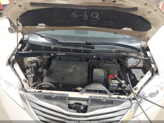 2011 TOYOTA SIENNA 5TDDK3DC0BS026244 Photo 9