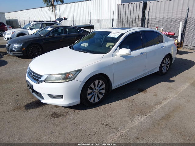 Honda ACCORD EX 2015 1HGCR2F72FA068503 Image 2
