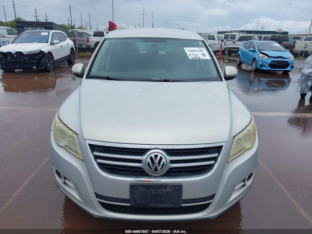 44801587 :رقم المزاد ، WVGAV7AXXAW525961 vin ، 2010 Volkswagen Tiguan S مزاد بيع
