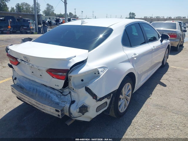4T1R11AK1NU688015 Toyota CAMRY LE