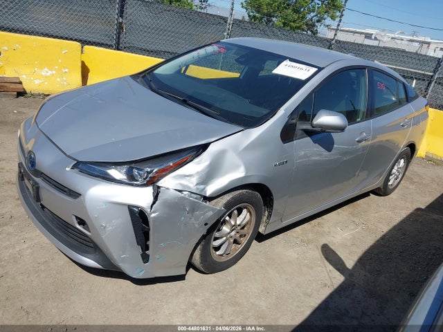 JTDKAMFUXM3138365 Toyota Prius Le