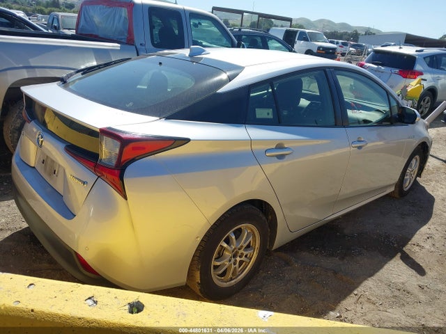 JTDKAMFUXM3138365 Toyota Prius Le