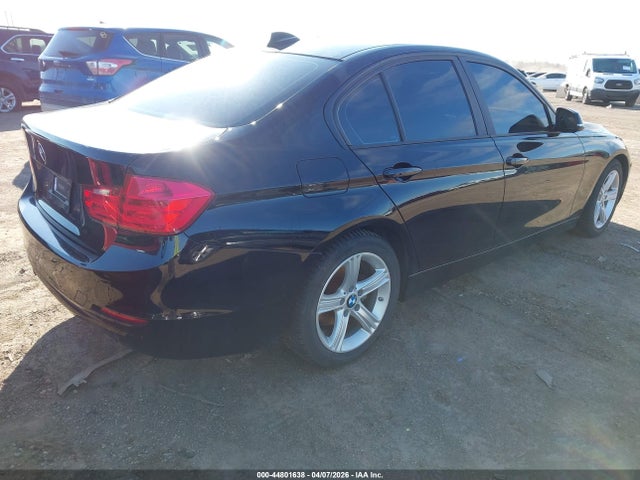 2013 Bmw 328i მანქანა იყიდება აუქციონზე, vin: WBA3A5C55DJ462761, აუქციონის ნომერი: 44801638
