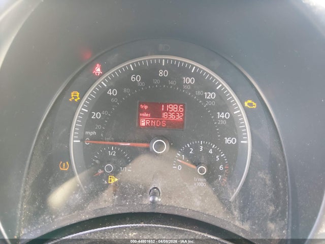 44801652 :رقم المزاد ، 3VWRG3AL4AM007431 vin ، 2010 Volkswagen New Beetle 2.5l Final Edition مزاد بيع