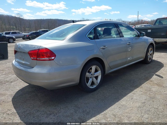 Продаж на аукціоні авто 2014 Volkswagen Passat 1.8t Se, vin: 1VWBT7A37EC050866, номер лоту: 44801653