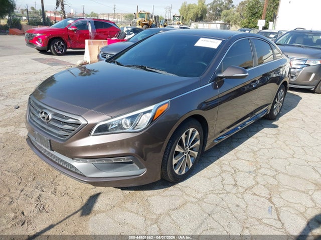 Hyundai Sonata Sport 2016 5NPE34AF8GH403759 Image 2