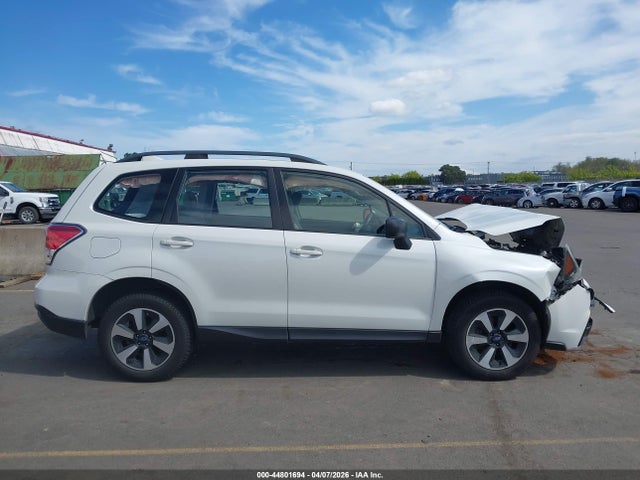 44801694 :رقم المزاد ، JF2SJABC5HH493126 vin ، 2017 Subaru Forester 2.5i مزاد بيع