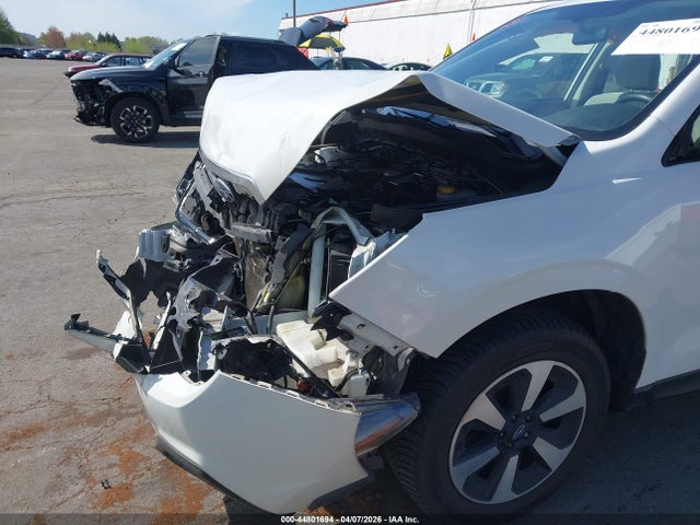 44801694 :رقم المزاد ، JF2SJABC5HH493126 vin ، 2017 Subaru Forester 2.5i مزاد بيع