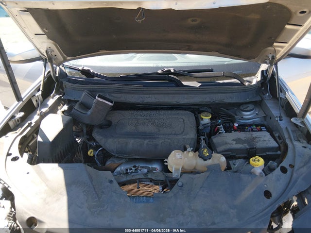 44801711 :رقم المزاد ، 1C4PJLCB4LD500735 vin ، 2020 Jeep Cherokee Latitude Fwd مزاد بيع
