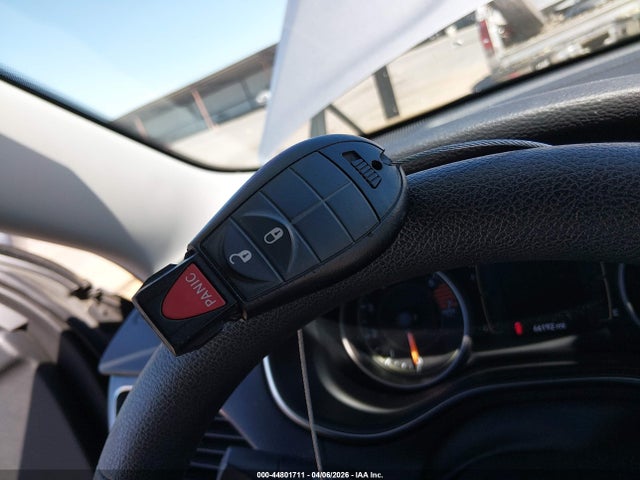 44801711 :رقم المزاد ، 1C4PJLCB4LD500735 vin ، 2020 Jeep Cherokee Latitude Fwd مزاد بيع
