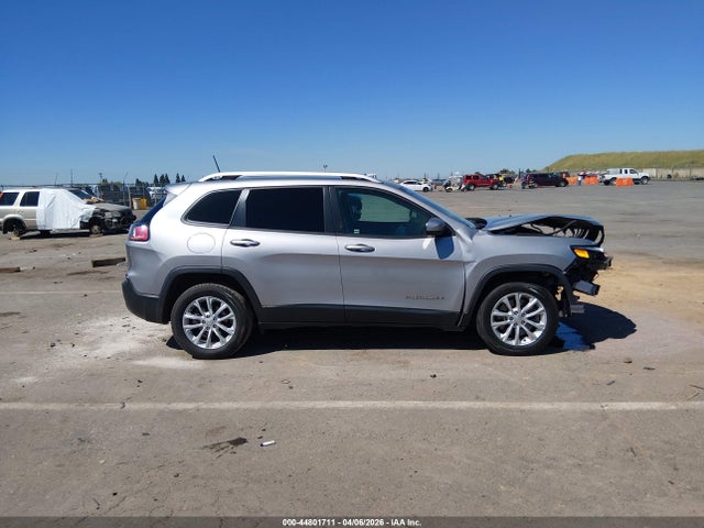 44801711 :رقم المزاد ، 1C4PJLCB4LD500735 vin ، 2020 Jeep Cherokee Latitude Fwd مزاد بيع