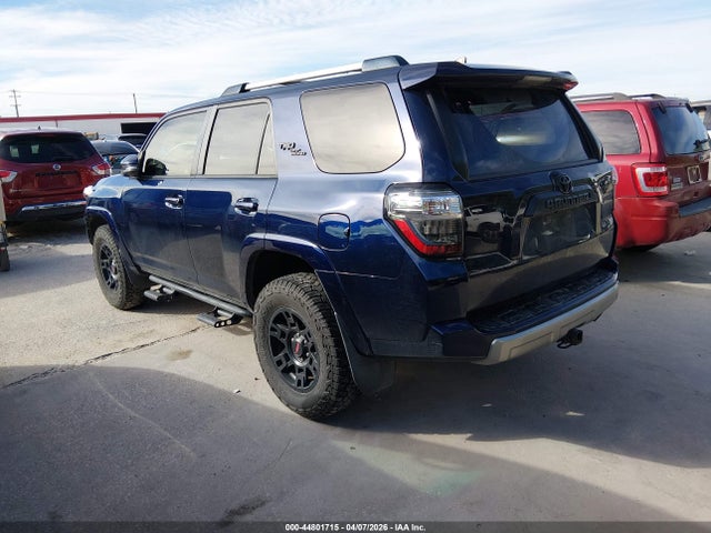 Toyota 4runner Trd Off Road Premium 2018 JTEBU5JR6J5592575 Image 3