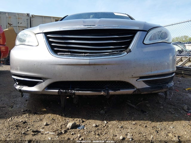 2014 Chrysler 200 Touring მანქანა იყიდება აუქციონზე, vin: 1C3CCBBB1EN197659, აუქციონის ნომერი: 44801721