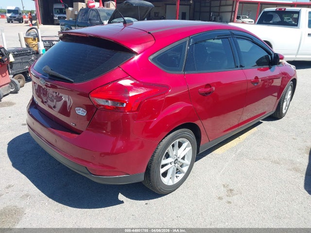 1FADP3K25FL267077 Ford FOCUS SE