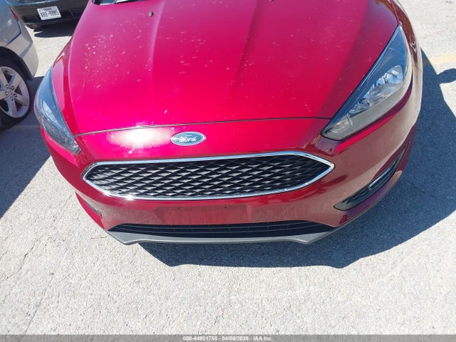 1FADP3K25FL267077 Ford FOCUS SE