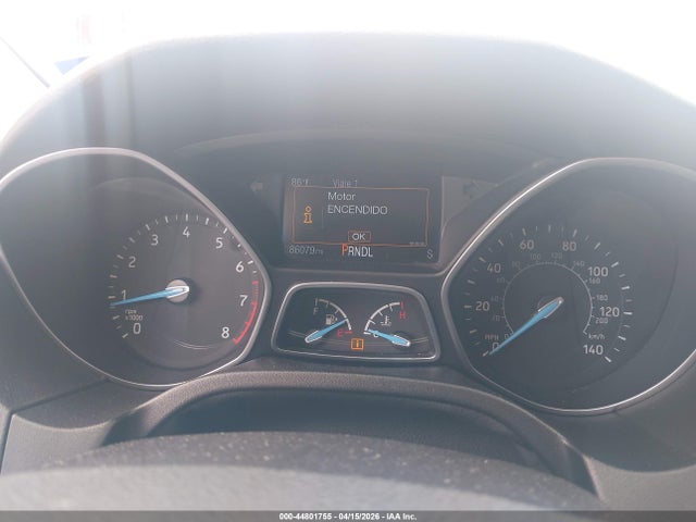 1FADP3K25FL267077 Ford FOCUS SE