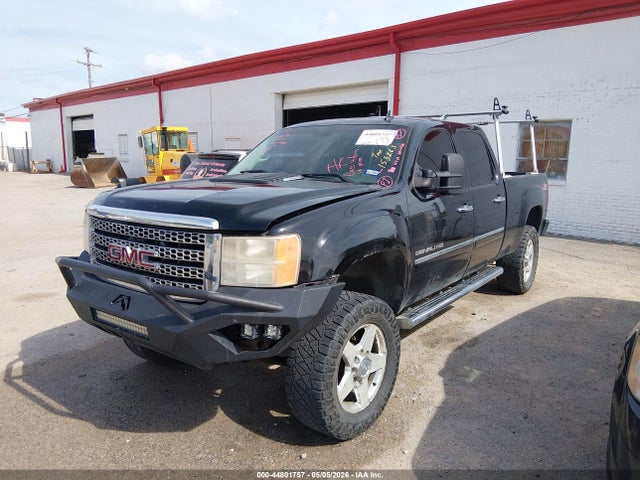 44801757 :رقم المزاد ، 1GT125C89BF153263 vin ، 2011 Gmc Sierra 2500hd Denali مزاد بيع