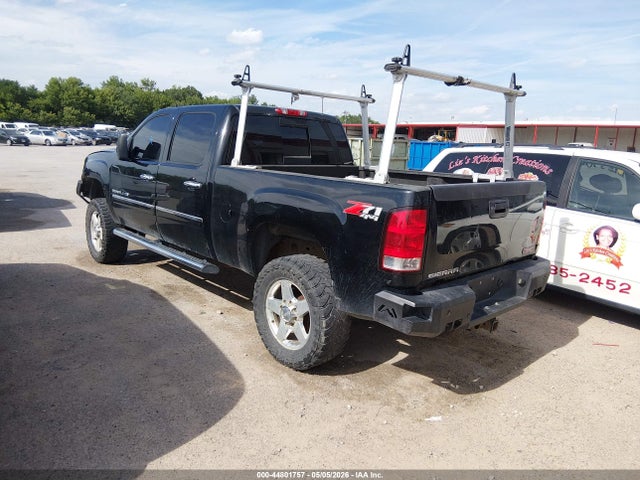 44801757 :رقم المزاد ، 1GT125C89BF153263 vin ، 2011 Gmc Sierra 2500hd Denali مزاد بيع