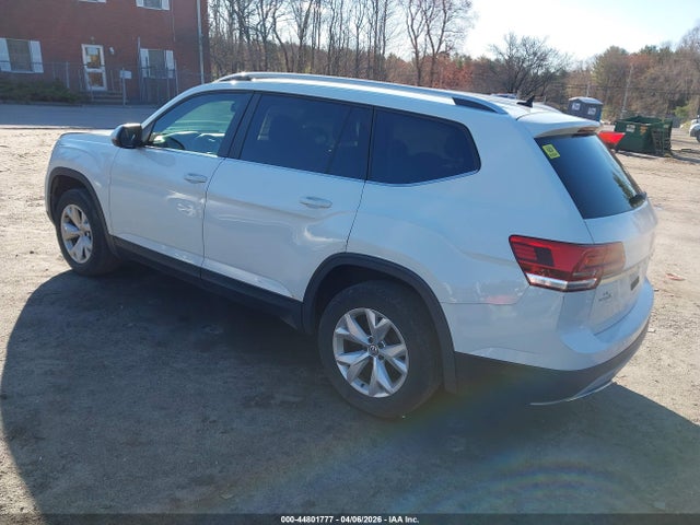 2018 VOLKSWAGEN ATLAS 1V2KR2CA4JC566997 Photo 2