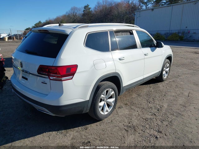 2018 VOLKSWAGEN ATLAS 1V2KR2CA4JC566997 Photo 3
