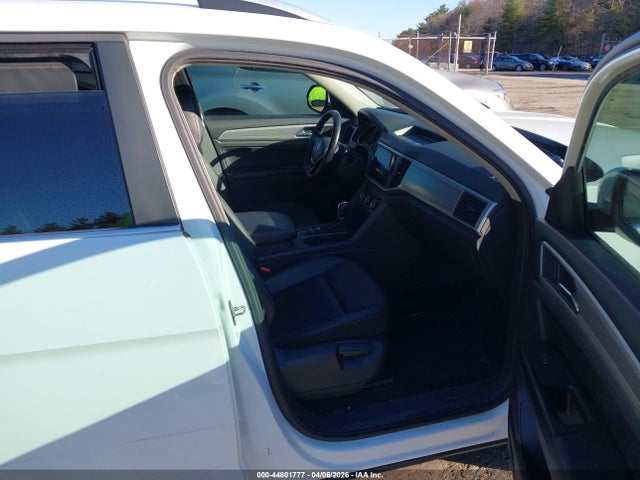 2018 VOLKSWAGEN ATLAS 1V2KR2CA4JC566997 Photo 4