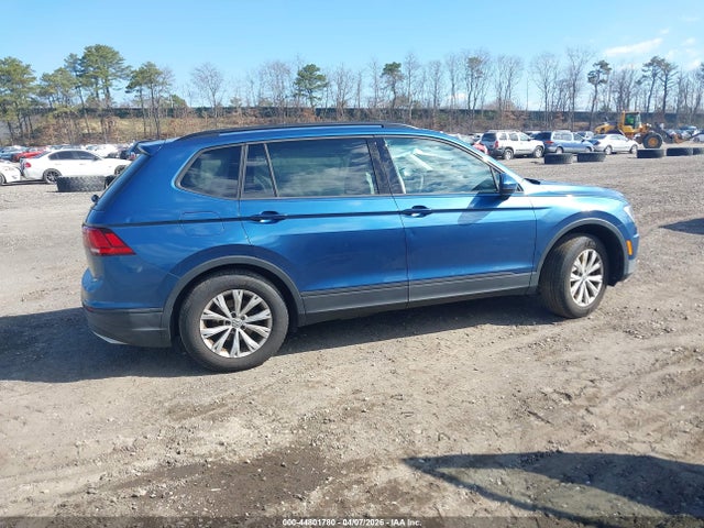 44801780 :رقم المزاد ، 3VV0B7AXXKM053191 vin ، 2019 Volkswagen Tiguan 2.0t S مزاد بيع