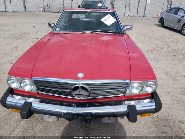 44801809 :رقم المزاد ، WDBBA48D2KA096388 vin ، 1989 Mercedes-benz 560 Sl مزاد بيع