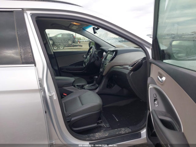 2018 HYUNDAI SANTA FE SPORT 5XYZUDLB1JG512619 Photo 4