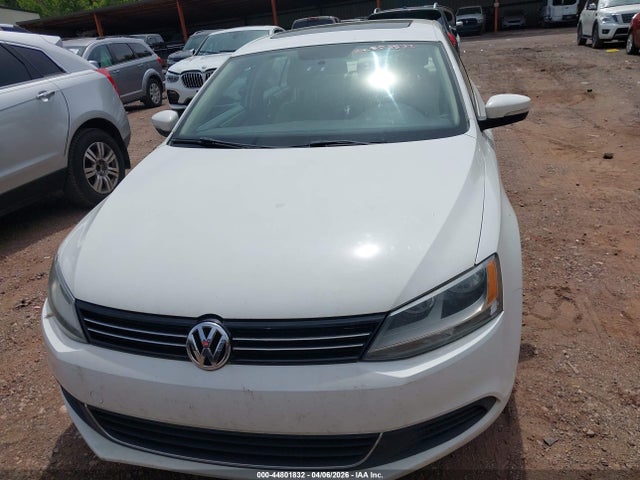 Продажа на аукционе авто 2014 Volkswagen Jetta 1.8t Se, vin: 3VWD07AJ8EM209280, номер лота: 44801832