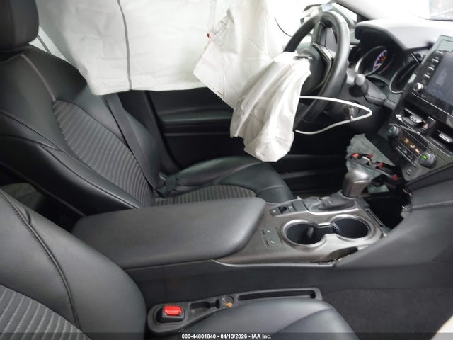 44801840 :رقم المزاد ، 4T1G11BK7MU045964 vin ، 2021 Toyota Camry Se Awd مزاد بيع