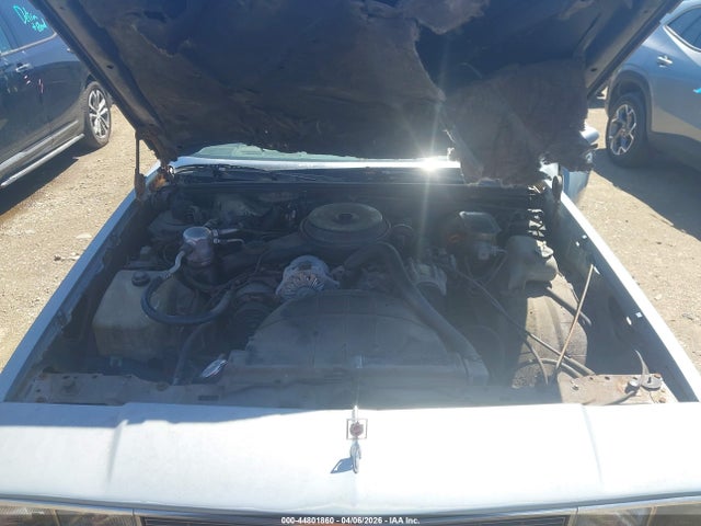 1985 Oldsmobile Cutlass Supreme მანქანა იყიდება აუქციონზე, vin: 1G3GR69A2FR390381, აუქციონის ნომერი: 44801860