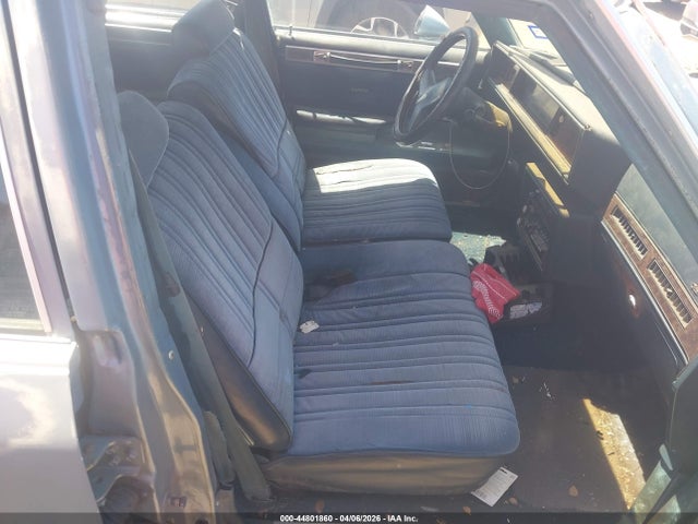 1985 Oldsmobile Cutlass Supreme მანქანა იყიდება აუქციონზე, vin: 1G3GR69A2FR390381, აუქციონის ნომერი: 44801860