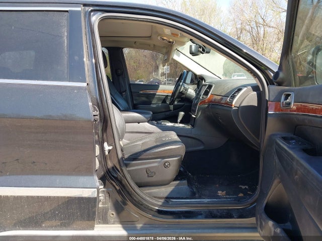 2011 JEEP GRAND CHEROKEE 1J4RR5GG0BC703896 Photo 4