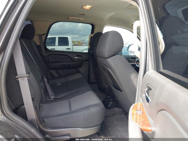 44801890 :رقم المزاد ، 1GKS1AE02BR103475 vin ، 2011 Gmc Yukon Sle مزاد بيع