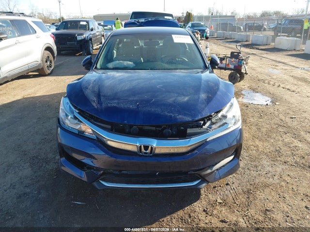Продажа на аукционе авто 2017 Honda Accord Lx, vin: 1HGCR2F30HA265816, номер лота: 44801931