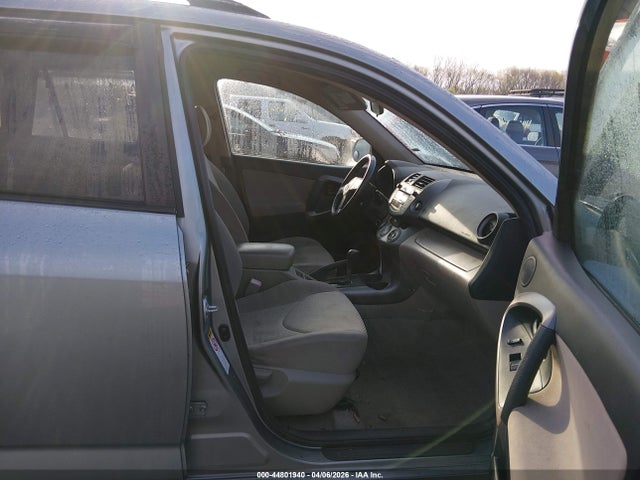 2006 TOYOTA RAV4 JTMBD31V566016189 Photo 4