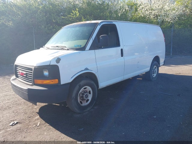 44801950 :رقم المزاد ، 1GTHG35C581153028 vin ، 2008 Gmc Savana Work Van مزاد بيع