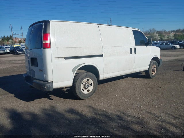 44801950 :رقم المزاد ، 1GTHG35C581153028 vin ، 2008 Gmc Savana Work Van مزاد بيع