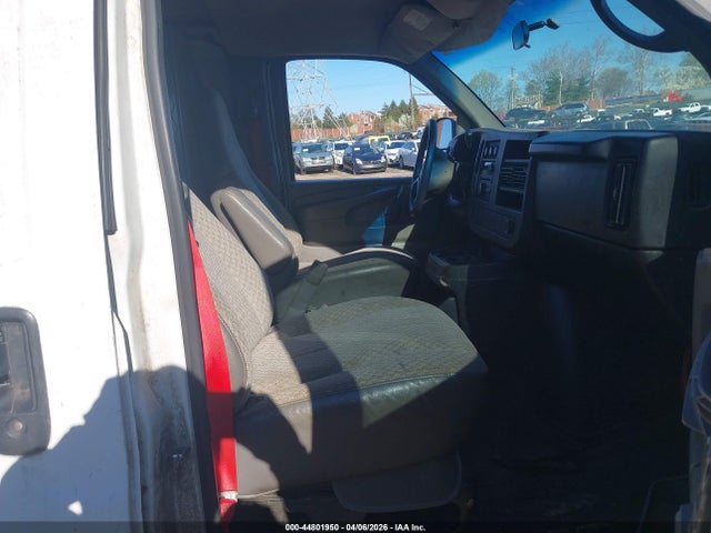 44801950 :رقم المزاد ، 1GTHG35C581153028 vin ، 2008 Gmc Savana Work Van مزاد بيع