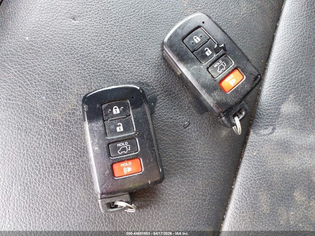 Toyota Rav4 Limited 2018 2T3DFREV3JW735402 Image 11