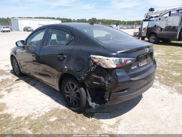 Продаж на аукціоні авто 2019 Toyota Yaris Le, vin: 3MYDLBYV1KY518486, номер лоту: 44802038