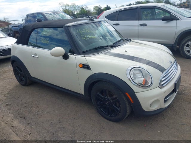 2013 MINI CONVERTIBLE WMWZN3C51DT265951 Photo 0