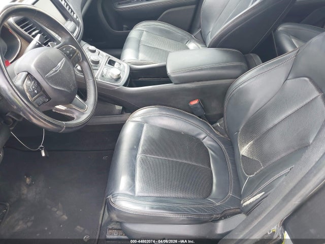 Продаж на аукціоні авто 2015 Chrysler 200 C, vin: 1C3CCCCG3FN510079, номер лоту: 44802074