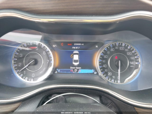 Продаж на аукціоні авто 2015 Chrysler 200 C, vin: 1C3CCCCG3FN510079, номер лоту: 44802074