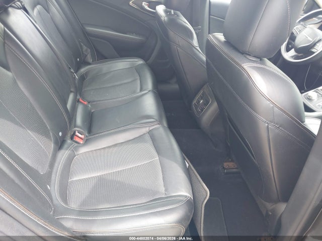 Продаж на аукціоні авто 2015 Chrysler 200 C, vin: 1C3CCCCG3FN510079, номер лоту: 44802074
