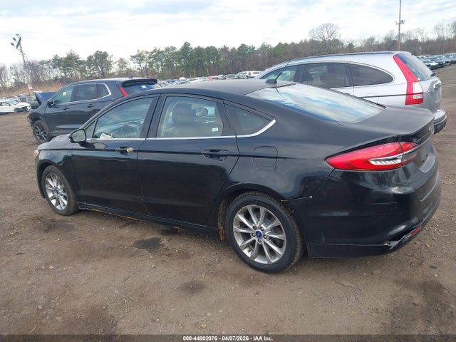 2017 Ford Fusion Hybrid Se მანქანა იყიდება აუქციონზე, vin: 3FA6P0LU1HR278167, აუქციონის ნომერი: 44802076