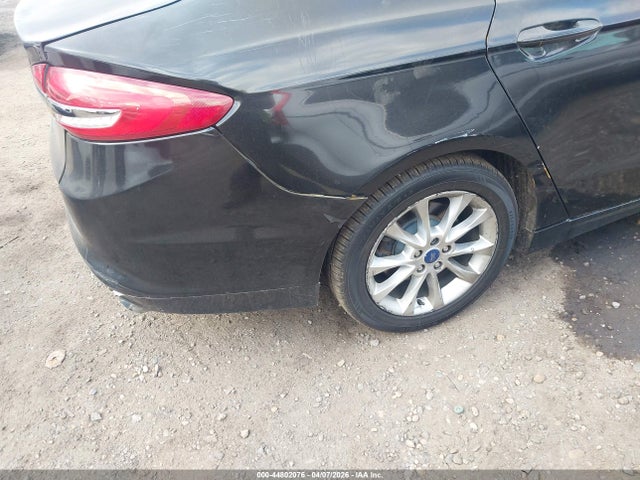 2017 Ford Fusion Hybrid Se მანქანა იყიდება აუქციონზე, vin: 3FA6P0LU1HR278167, აუქციონის ნომერი: 44802076