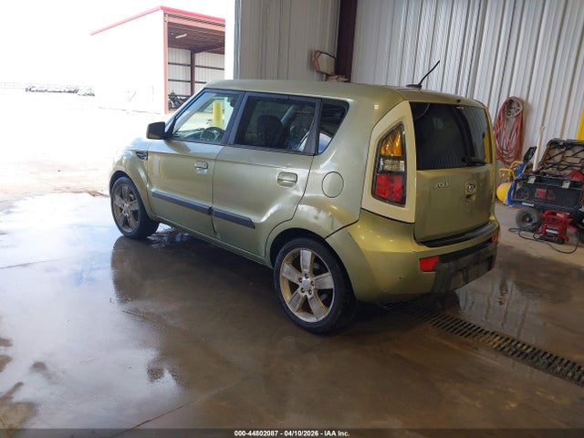 2010 KIA SOUL KNDJT2A21A7102469 Photo 2