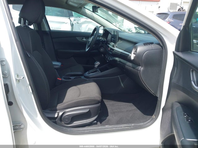 2021 Kia Forte Lxs მანქანა იყიდება აუქციონზე, vin: 3KPF24AD8ME291521, აუქციონის ნომერი: 44802088